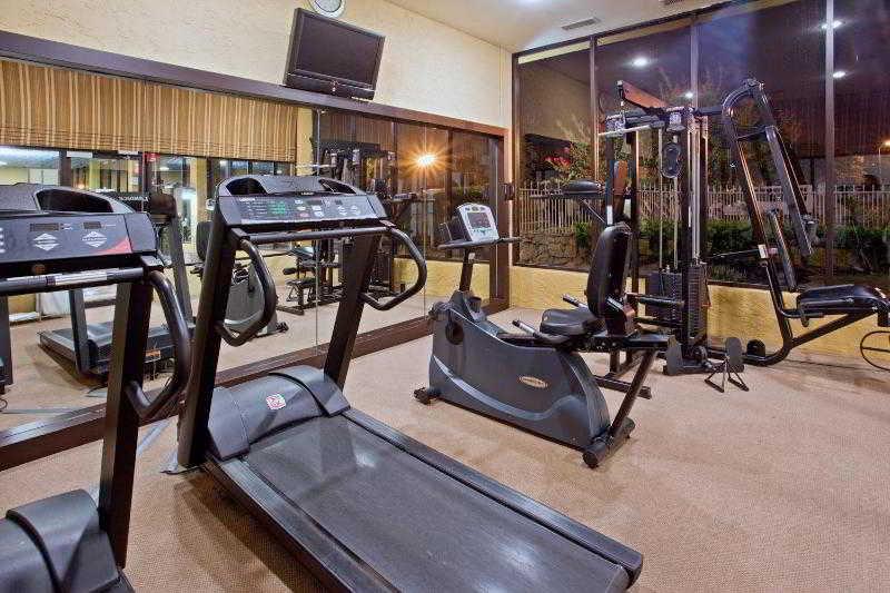 Crowne Plaza Suites Houston - Near Sugar Land Экстерьер фото