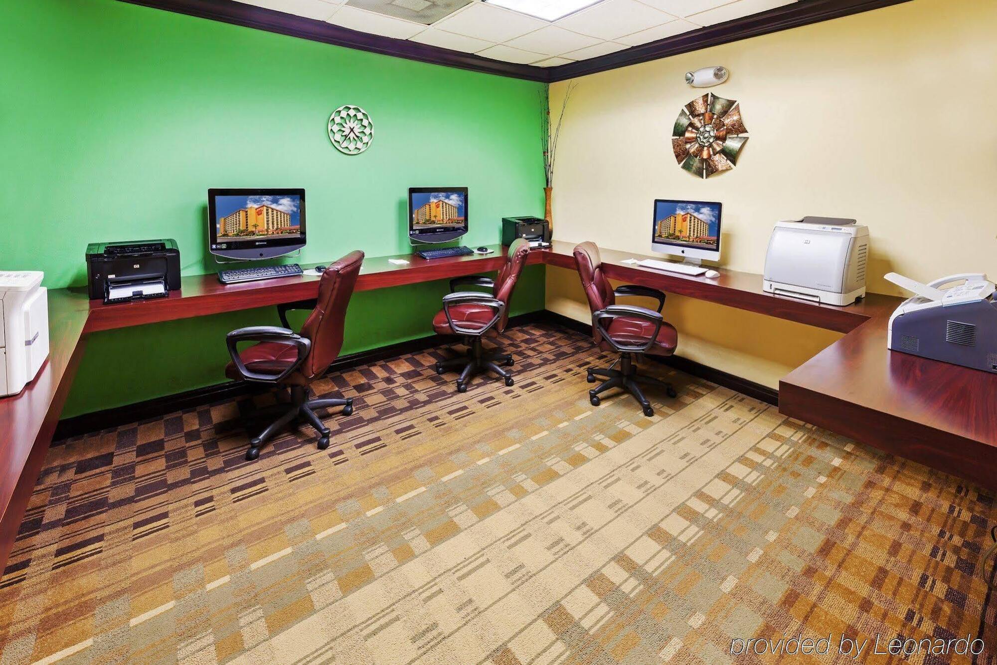 Crowne Plaza Suites Houston - Near Sugar Land Экстерьер фото