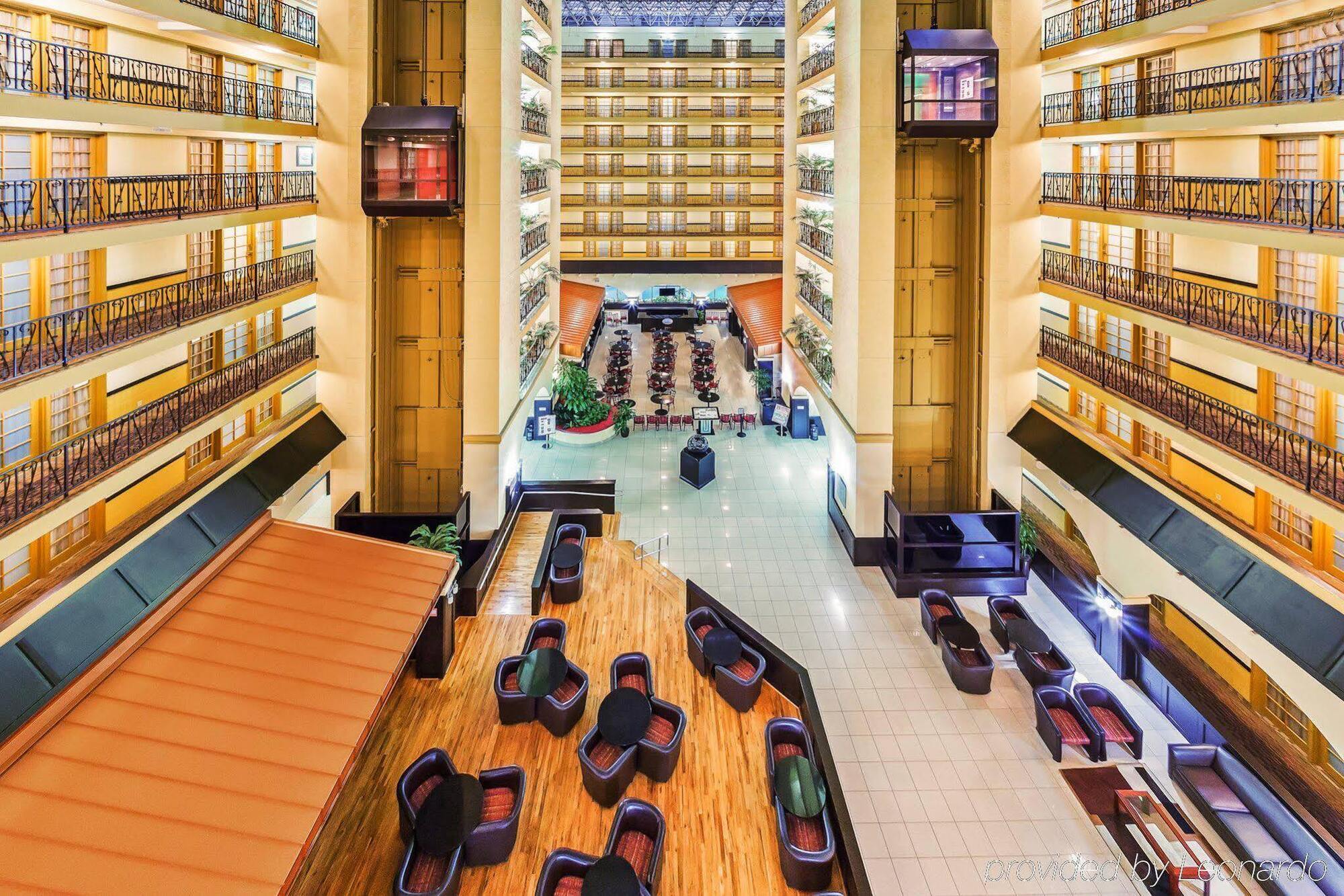 Crowne Plaza Suites Houston - Near Sugar Land Экстерьер фото