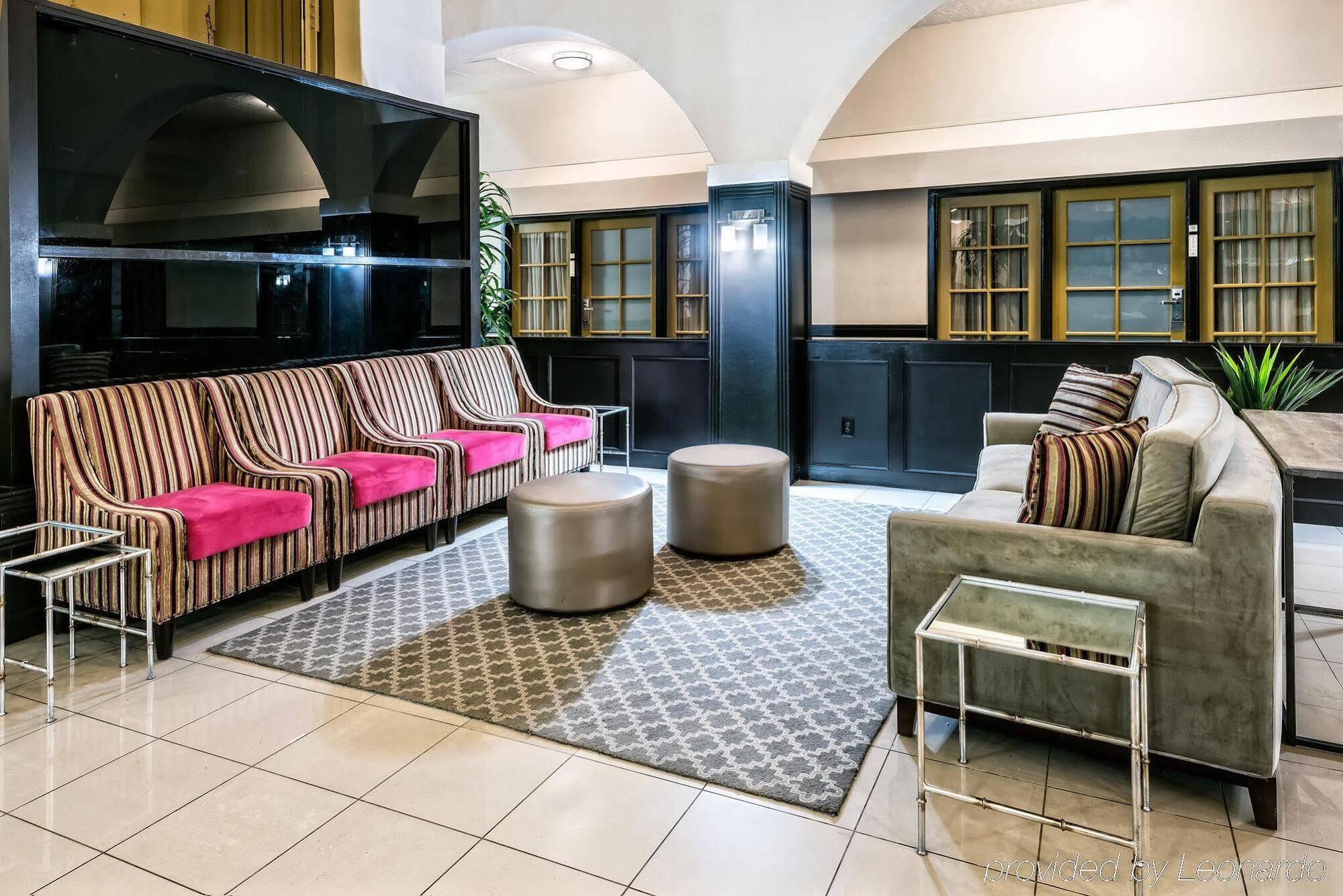 Crowne Plaza Suites Houston - Near Sugar Land Экстерьер фото