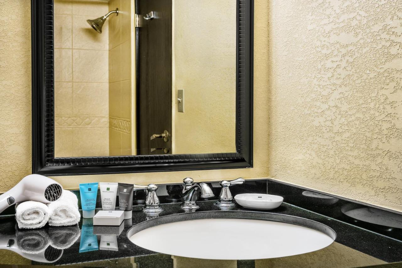 ОТЕЛЬ CROWNE PLAZA SUITES HOUSTON - NEAR SUGAR LAND ХЬЮСТОН, TX 4* (США) -  от 7757 RUB | NOCHI