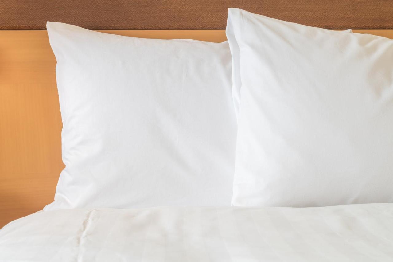 Crowne Plaza Suites Houston - Near Sugar Land Номер фото