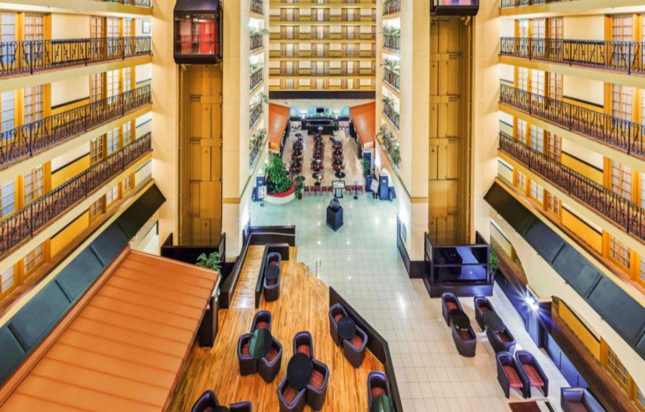 Crowne Plaza Suites Houston - Near Sugar Land Экстерьер фото